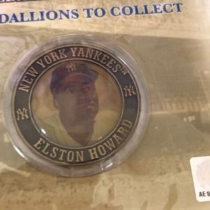 🎉5 for$25.00 Elation Howard The immortals collection 2005